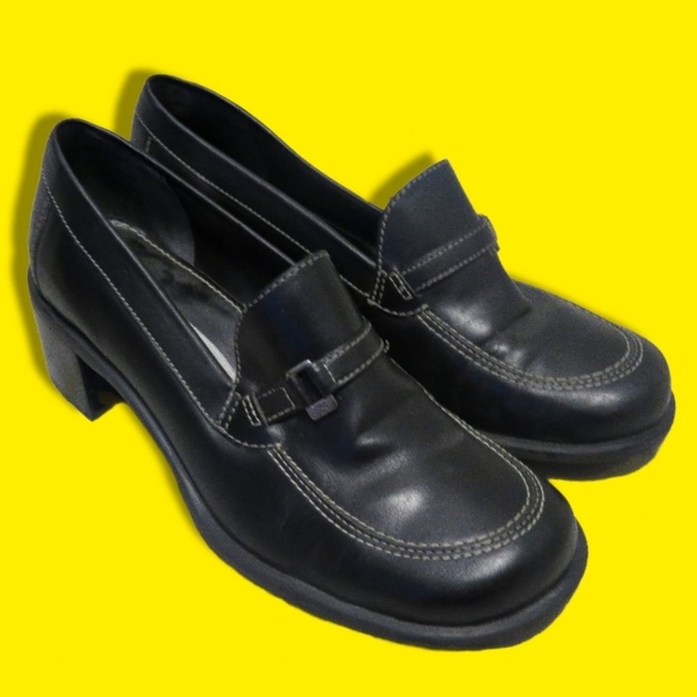 Vintage 90s Tommy Hilfiger Leather Chunky Heels